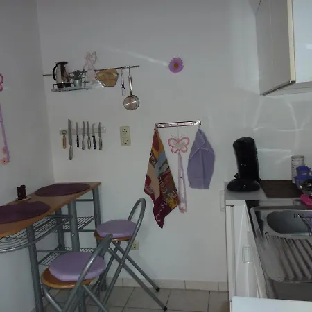 Isabel Apartment *